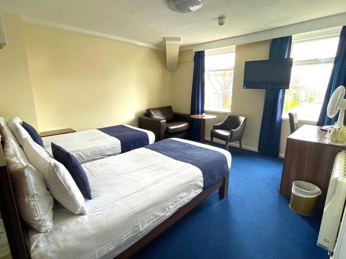 The Continental Hotel, Hotel 3*